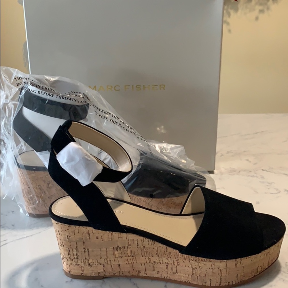 Marc Fisher “Rillia” Platform Sandal. Sz 9M